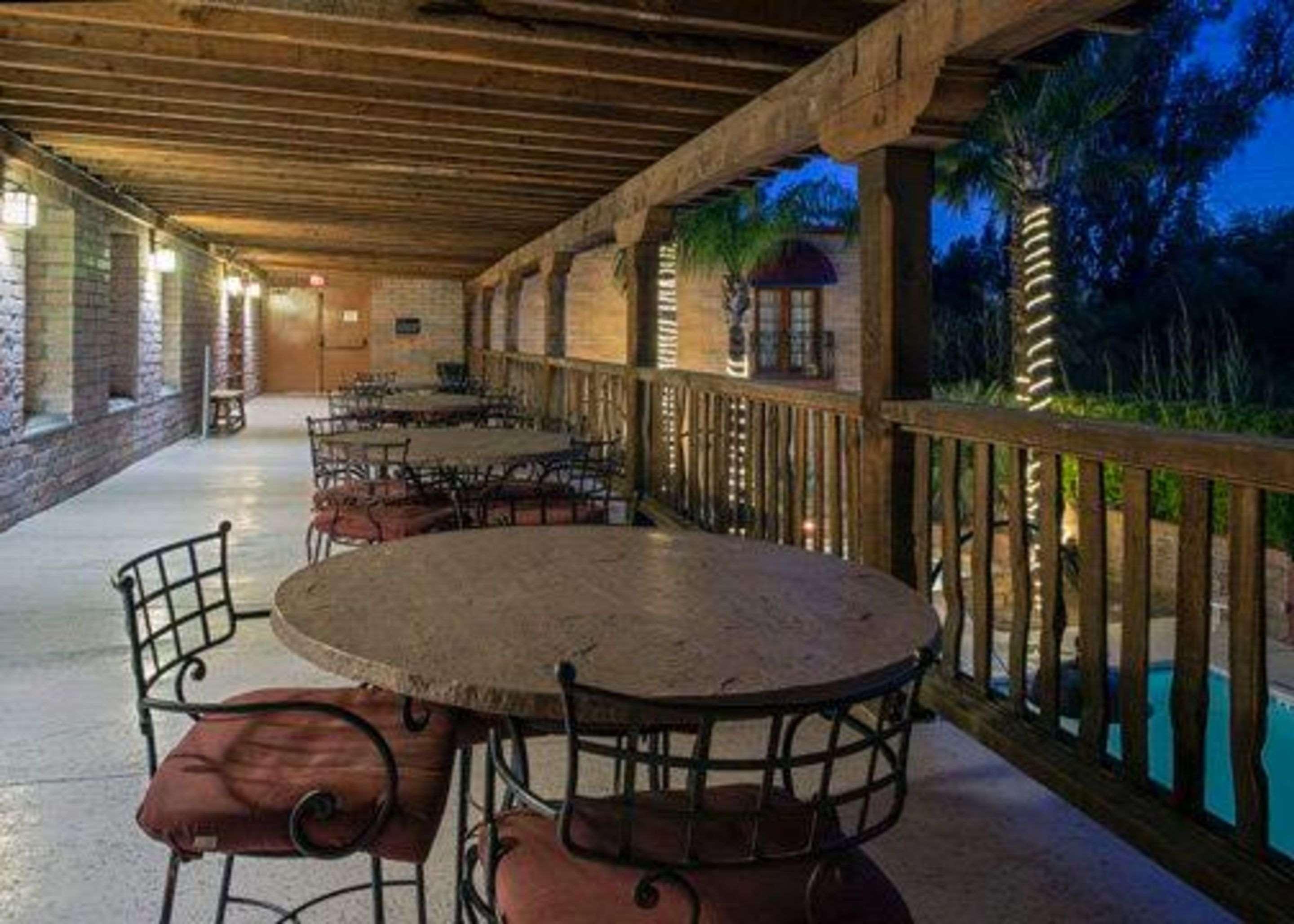 Comfort Suites At Sabino Canyon Tucson Exterior foto